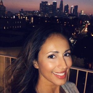 Meet your Posher, Neda